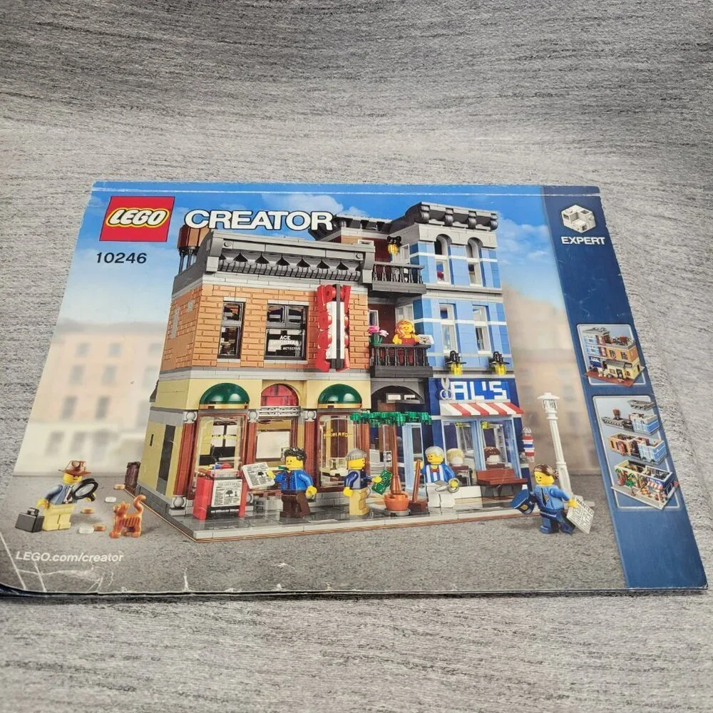 Lego Creator 10246 Detective's Office - Picture 2 of 16